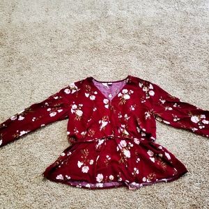 Old navy "wrap" top red floral #13